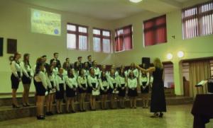 Éneklő Ifjúság Hangversenyen kiváló eredményeket értek el iskolánk kórusai